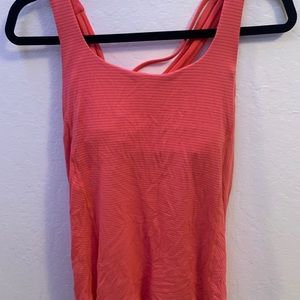 lululemon top with built in bra
